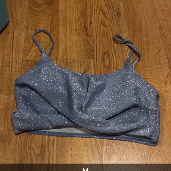 Clothes - Picture 10 of 16